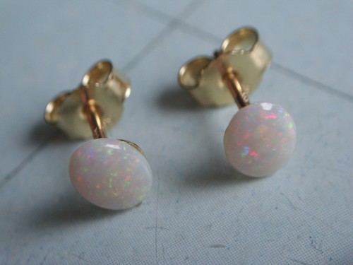 Ein opal ohrstecker gold - ein,
